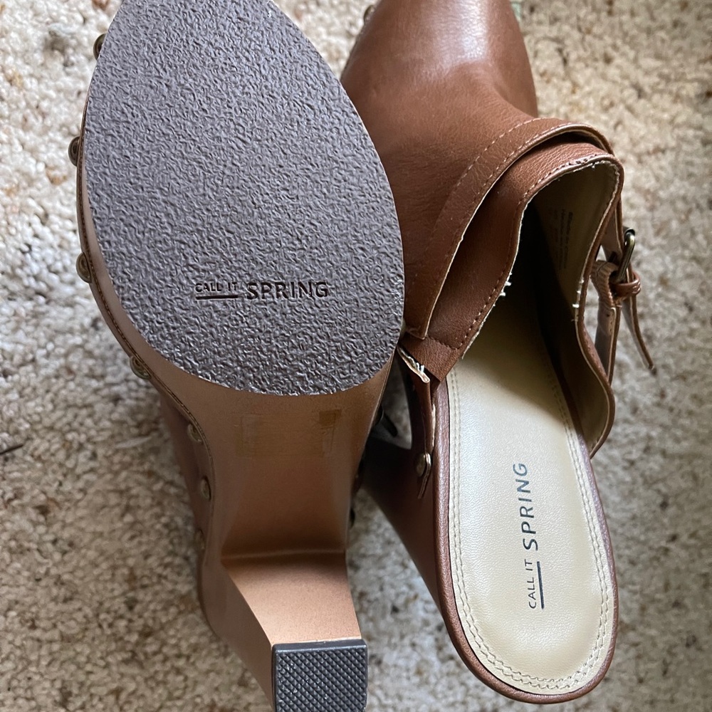 Camel block high heel slope ons